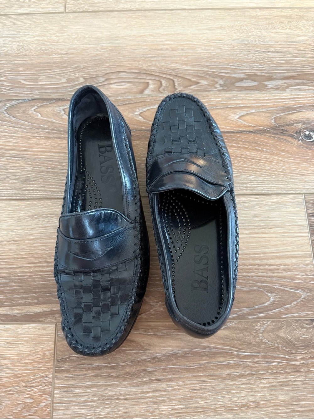 Vintage GH Bass Women’s Black Woven Leather Penny Loafers, Size 6.5